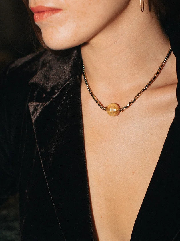 Collier Party avec perle boule disco en nacre